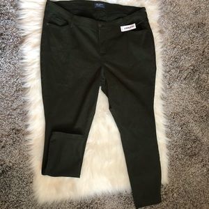 NWT old navy rockstar jeggings olive green size 18